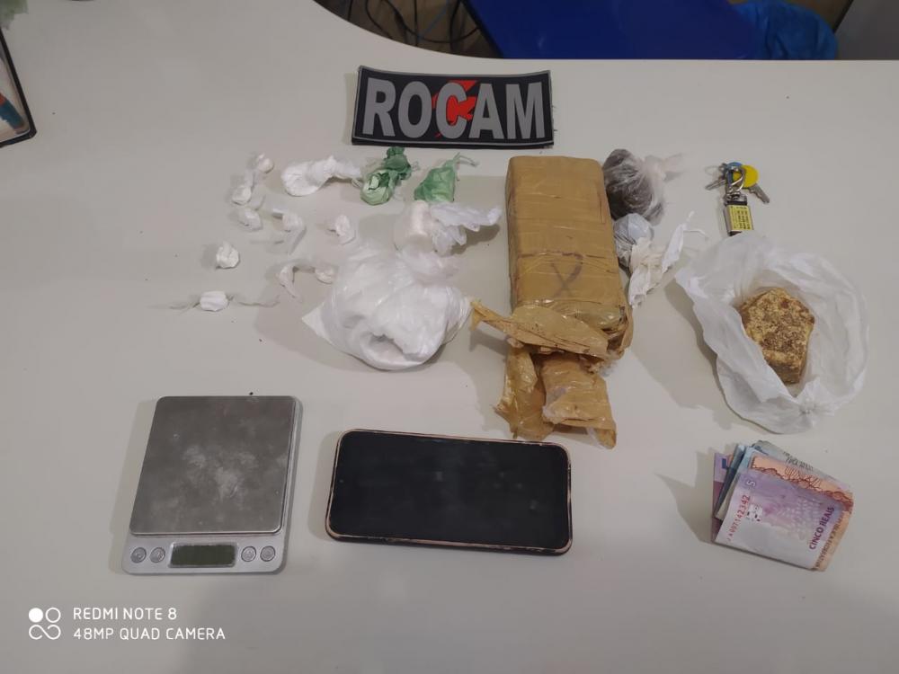 Polícia conduz suspeito de tráfico de drogas em Picos