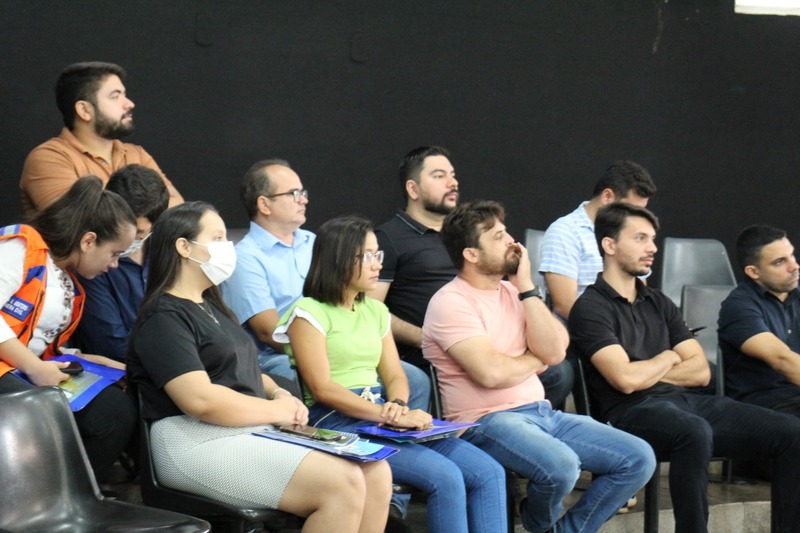 Conselho Municipal da Cidade e Desenvolvimento Urbano promove palestras voltadas para o treinamento técnico sobre obras públicas e privadas