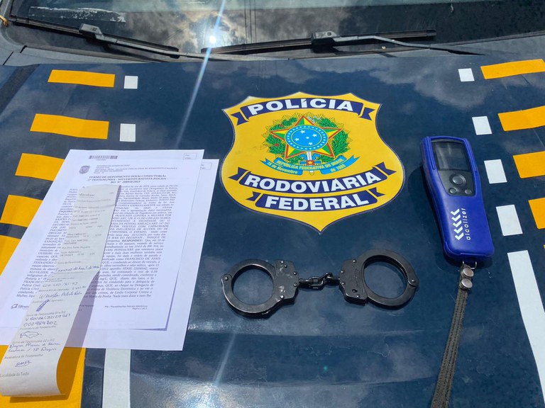 PRF prende motorista embriagado envolvido em caso de agressão contra mulher em Picos