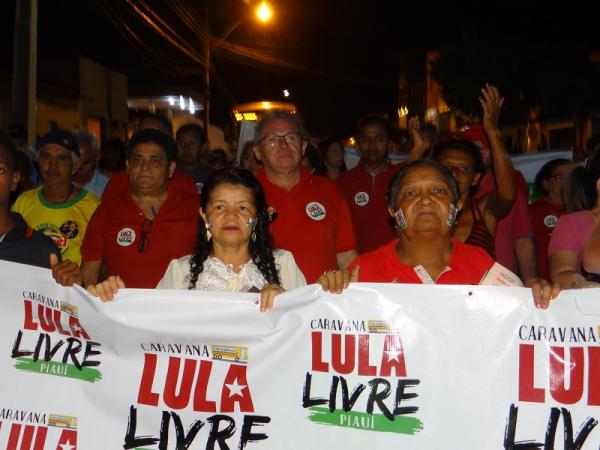 Caravana Lula Livre chega à São Pedro do Piauí