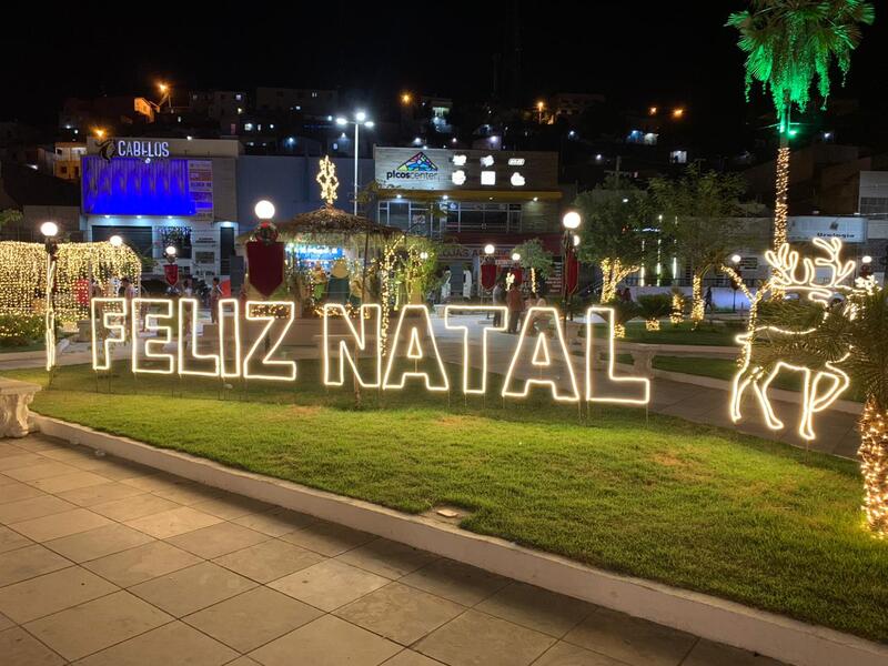 PICOS, 133 ANOS: Acender das luzes de natal marca início das comemorações natalinas e do aniversário da cidade