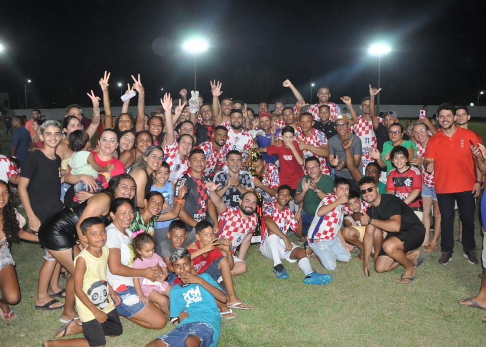Miami vence Morro nos pênaltis e é campeão hugonapoleonense de futebol; imagens