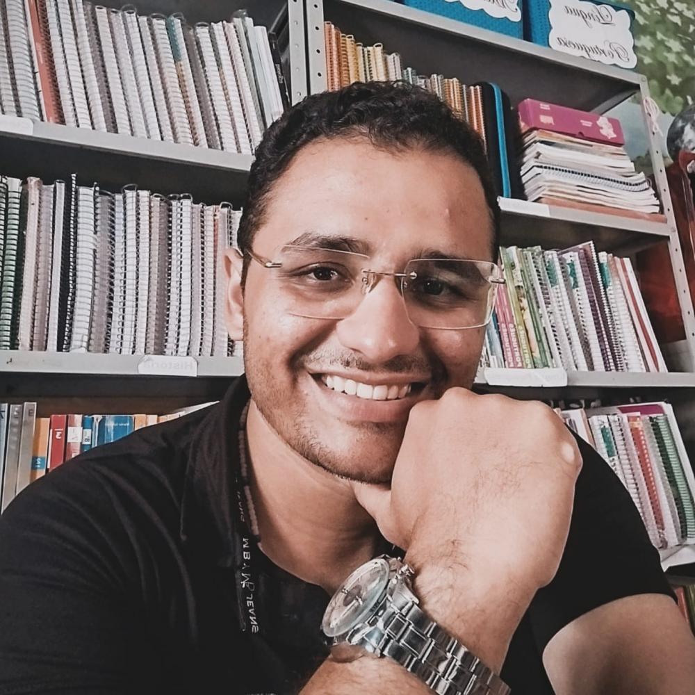 Escritor Rômulo Rossy lançará novo livro em junho