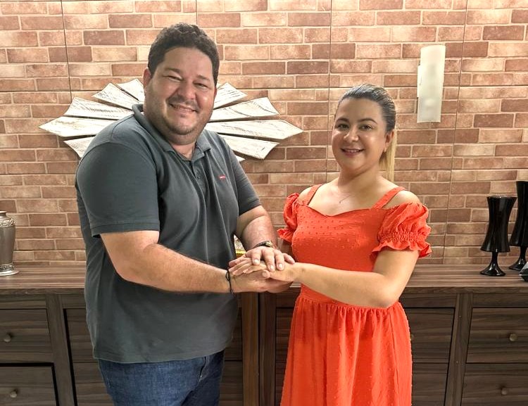 Rayanne Araújo lança sua pré-candidatura em Valença 