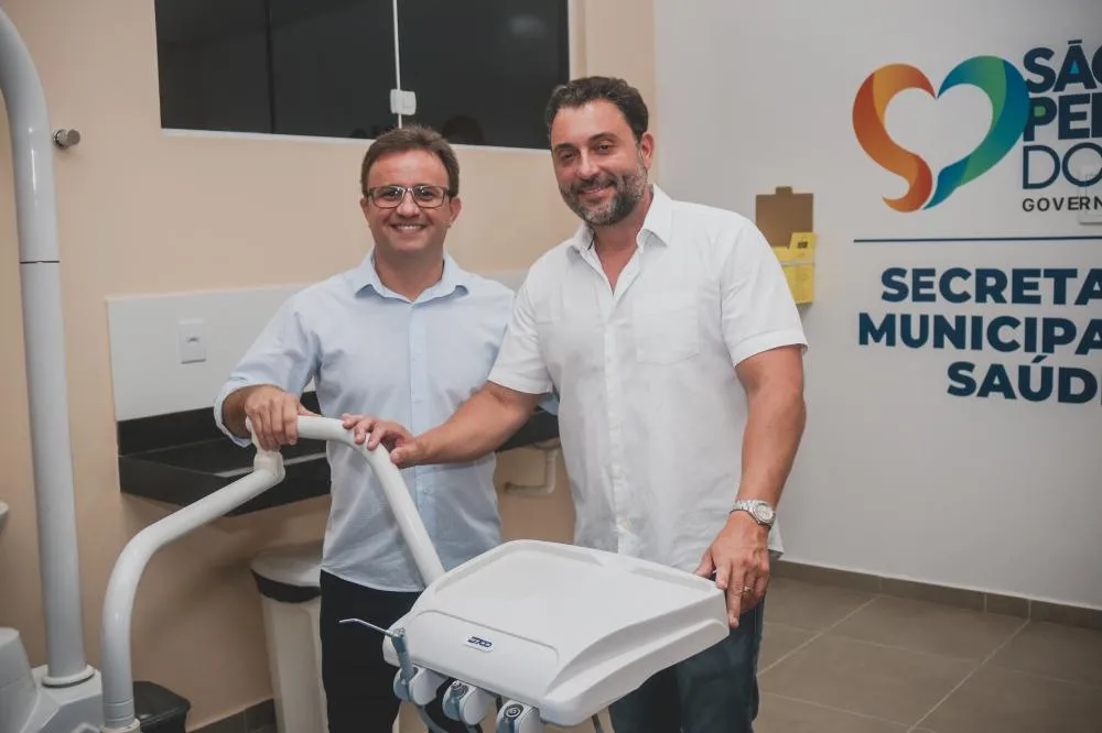 Prefeito de São Pedro do Piauí entrega diversas obras inauguradas à população