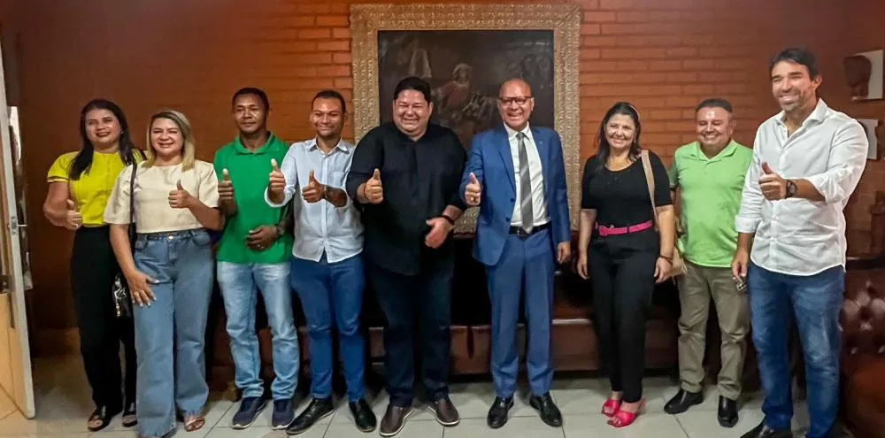 Pré-candidatos do MDB de Valença do Piauí tem importante reunião com o senador Marcelo Castro e os deputados Franzé Silva e Marden Menezes
