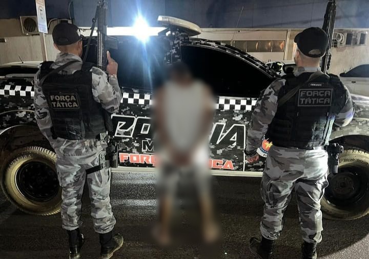 Homem é preso suspeito de roubar celular de mulher em Picos