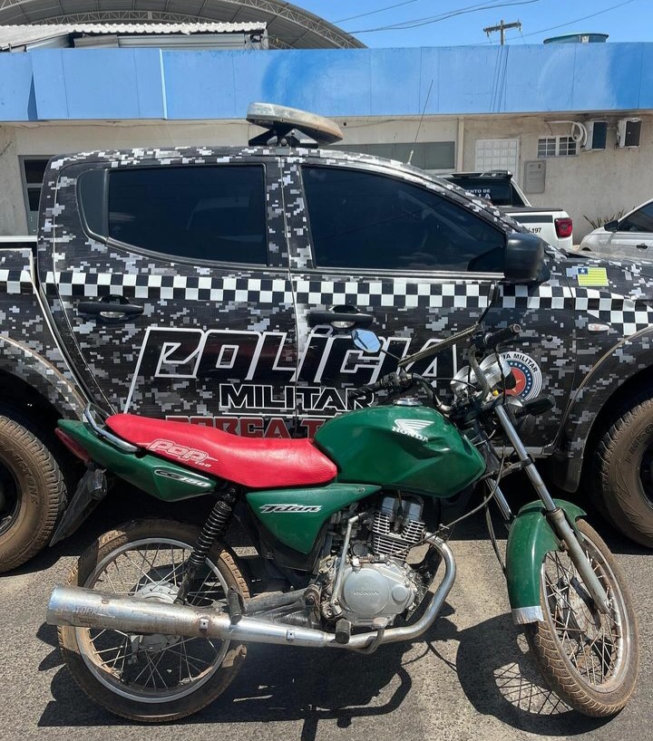Polícia Militar apreende motocicleta adulterada em Picos