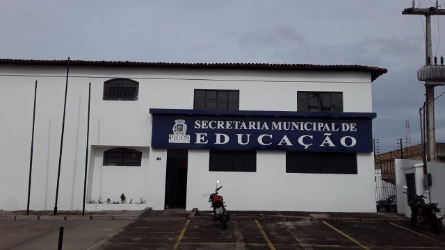 Matrículas da Rede Municipal de Ensino de Picos seguem abertas até o dia 31 de janeiro