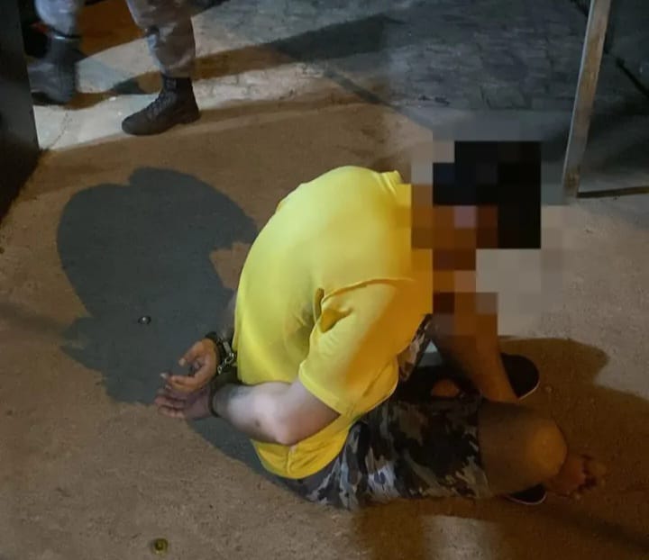 PM prende homem por porte ilegal de arma de fogo após efetuar disparos em via pública na cidade de Picos