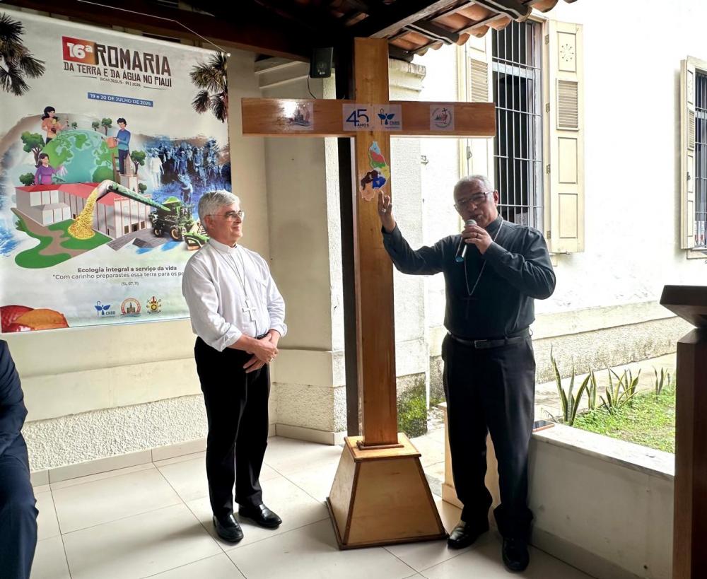 Diocese de Picos recebe Cruz Peregrina da Pré-Romaria da Terra e da Água no Piauí