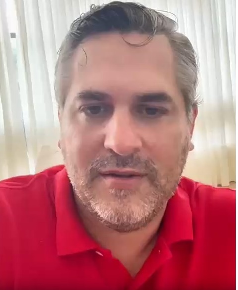 Prefeito Pablo Santos anuncia circulação de ônibus gratuito após paralisação do transporte coletivo