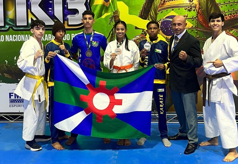 Alunos do Cívico Militar conquistam medalhas de prata e bronze na Copa do Brasil de Karatê