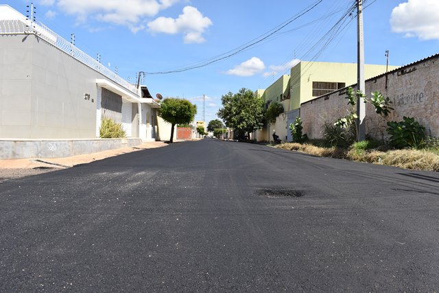 Bairros Centro, Canto da Várzea, Cata-vento, Morro da Macambira e Pantanal serão contemplados em mais uma etapa da obra de asfaltamento da cidade de Picos