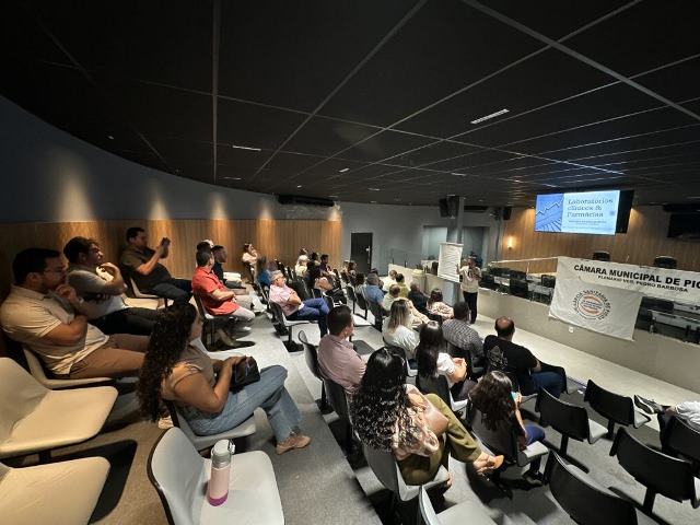 Vigilância Sanitária de Picos celebra 24 anos com palestra educativa