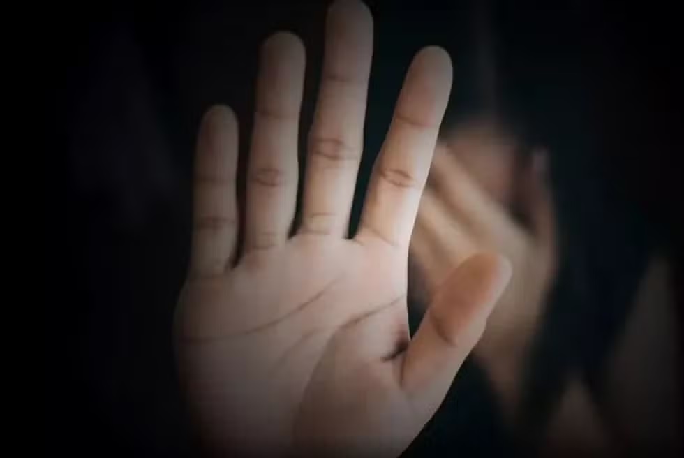 Adolescente de 17 anos é encontrada nua e desacordada após sair de festa em Monsenhor Gil