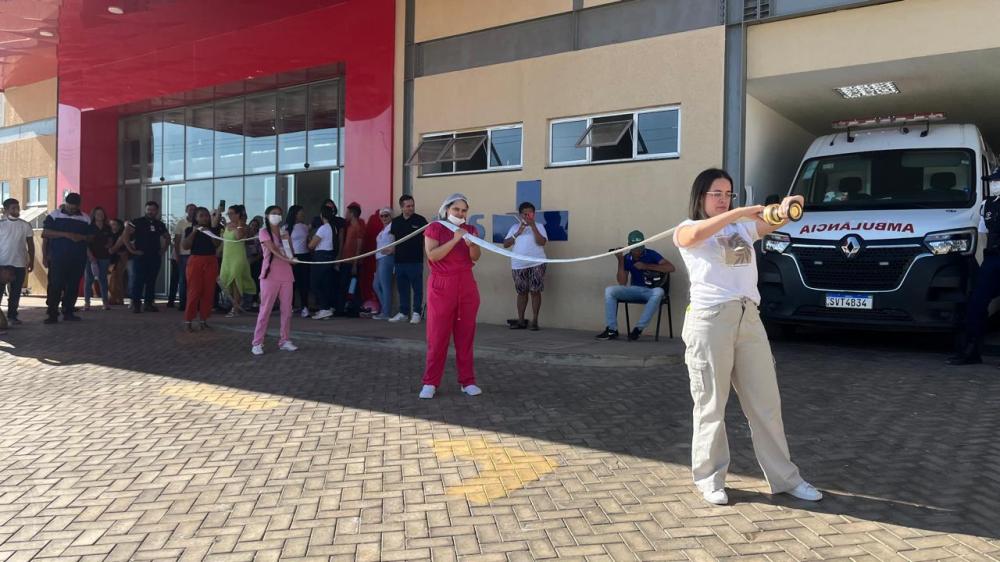 Novo Hospital Regional de Picos promove treinamento de prevenção e combate a incêndio e primeiros socorros
