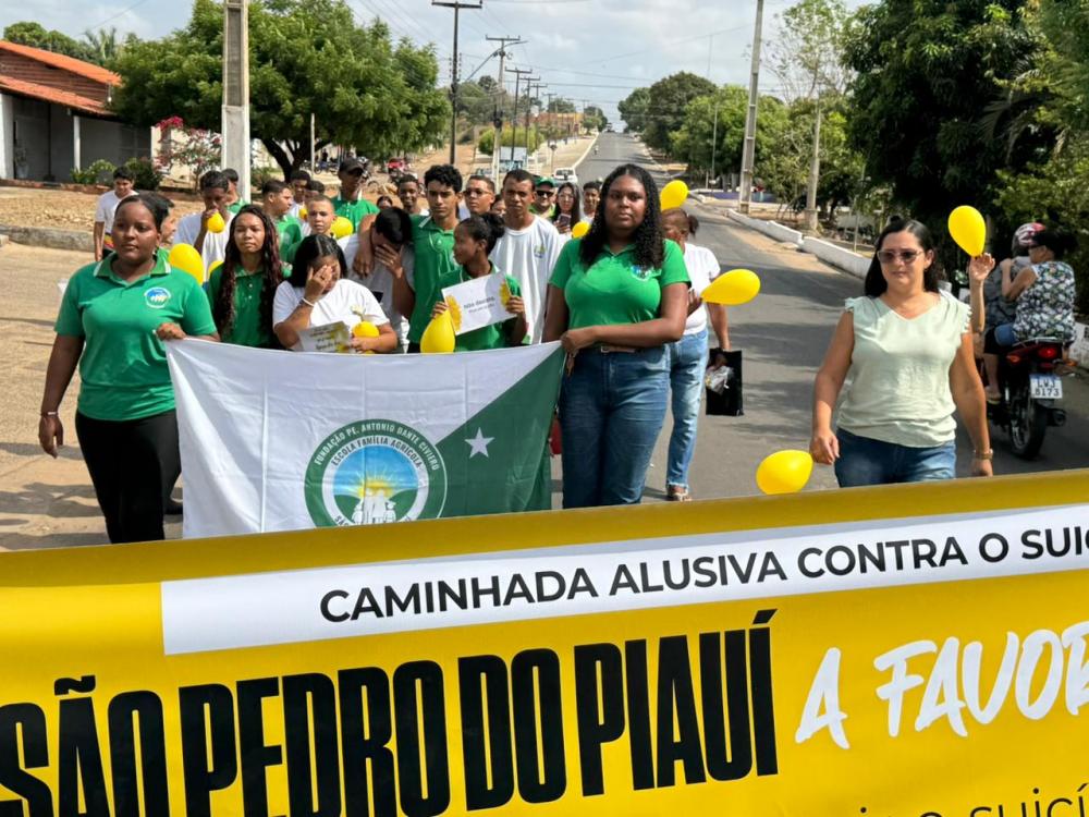 Iniciativa popular realiza Caminhada com o tema 'Desconstruir o Suicídio'