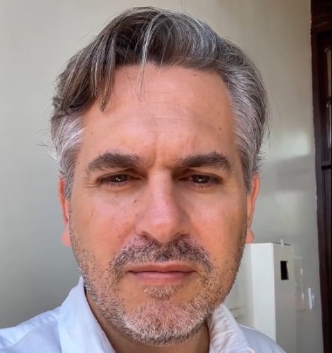 Dr. Pablo Santos anuncia o cancelamento do Zé Pereira devido a mortes de criança, de empresário e de policial militar