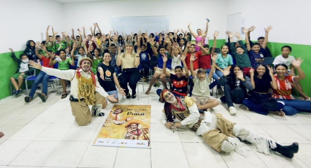 Projeto “Era Uma Vez no Piauí” leva teatro, cultura e acessibilidade à Escola Otília Neiva, em Picos