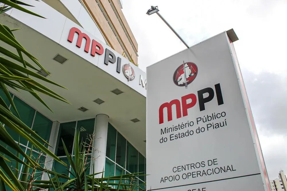 Cobrança de IPTU apenas com apelidos expõe fragilidade da gestão do prefeito Seu Dua; Ministério Público investiga