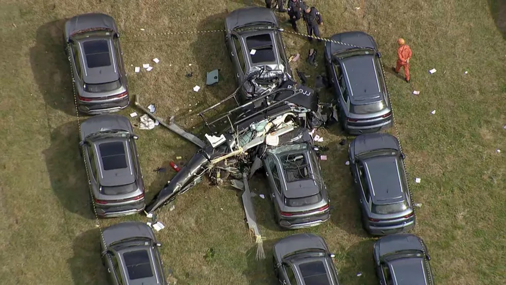 Dois helicópteros se chocam e deixam seis mortos no Rio de Janeiro