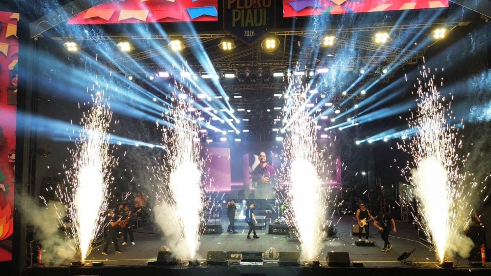 José Augusto, Tropikalia e Banda Líbanos agitam multidão na segunda noite do Festeja São Pedro 2026