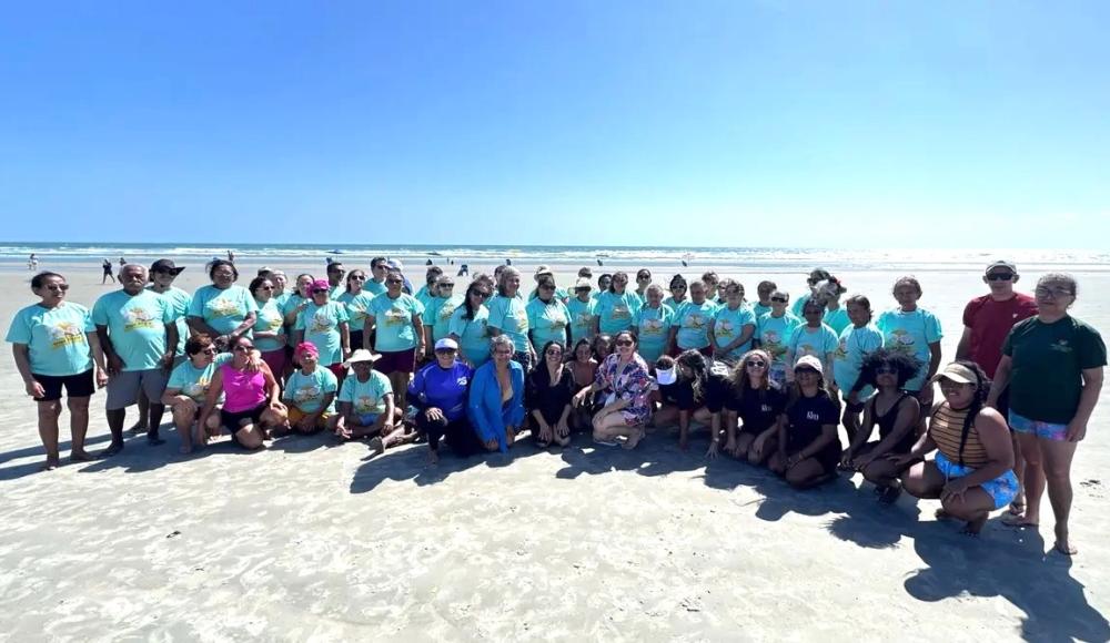 Prefeitura de São Gonçalo do Piauí leva Grupo da Alegria para fim de semana de lazer no litoral 