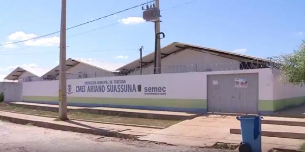 Dupla armada invade creche, aponta arma para cabeça do vigia e troca tiros com a polícia na zona sul de Teresina