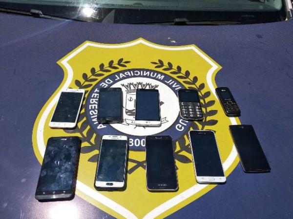 Em uma semana, Guarda Municipal apreende 40 celulares na Praça da Bandeira no centro de THE