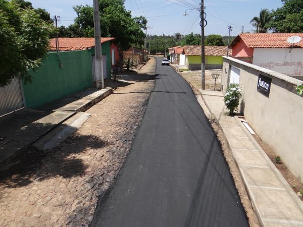 Prefeitura inicia pavimentação asfáltica que beneficiará vários bairros da cidade