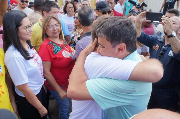 São Pedro do Piauí recebe Wellington Dias e o time do povo em grande caminhada