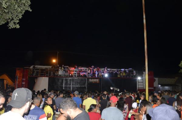 Felipão, Waldo e Felipe e a Japa agitam segunda noite de ‘Zé Pereira’ em São Pedro do Piauí; veja imagens