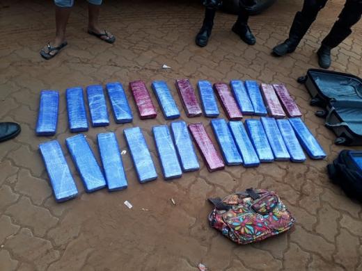 Mulher é presa com 26 tabletes de maconha em Terminal Rodoviário de Picos