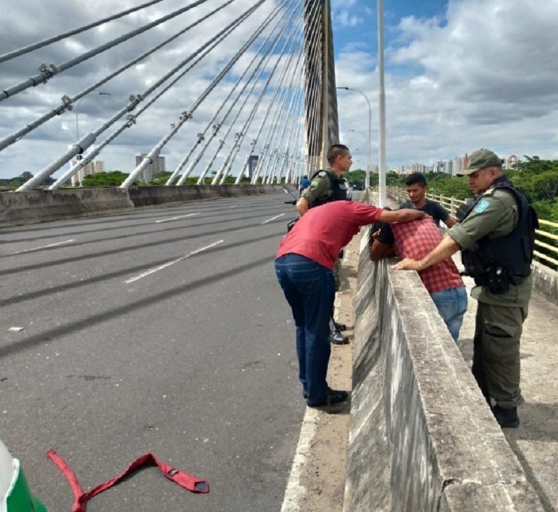 PMPI evita suicídio de homens na Ponte da Primavera e na Ponte Estaiada