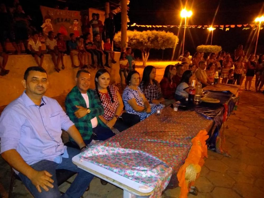 Festa junina da Unidade Escolar Mariano Rabêlo