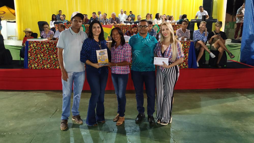 1ª Noite do 31° Arraiá do Gorgulho de Valença do Piauí; veja imagens