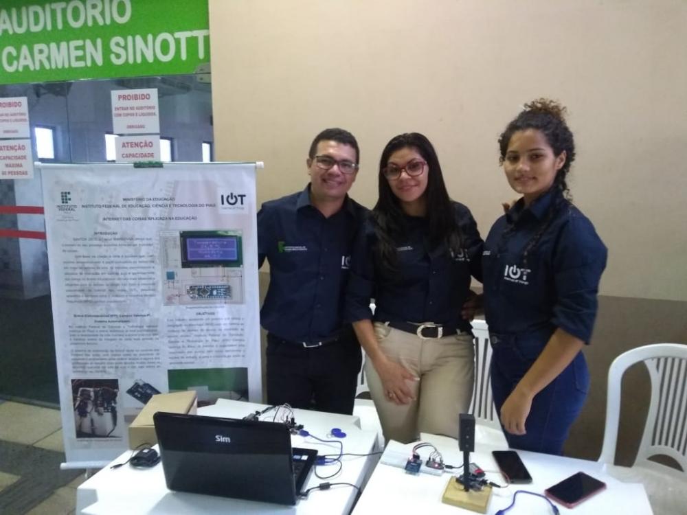 Valencianos e elesbonenses são destaques na semana da internet