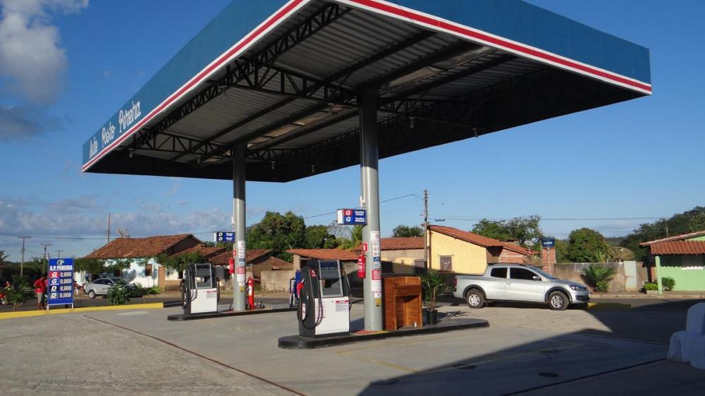 Povoado Pedras inaugura Auto Posto Pereira em grande solenidade