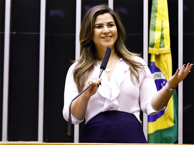 Marina Santos diz que trabalha para estreitar laços com o governo federal