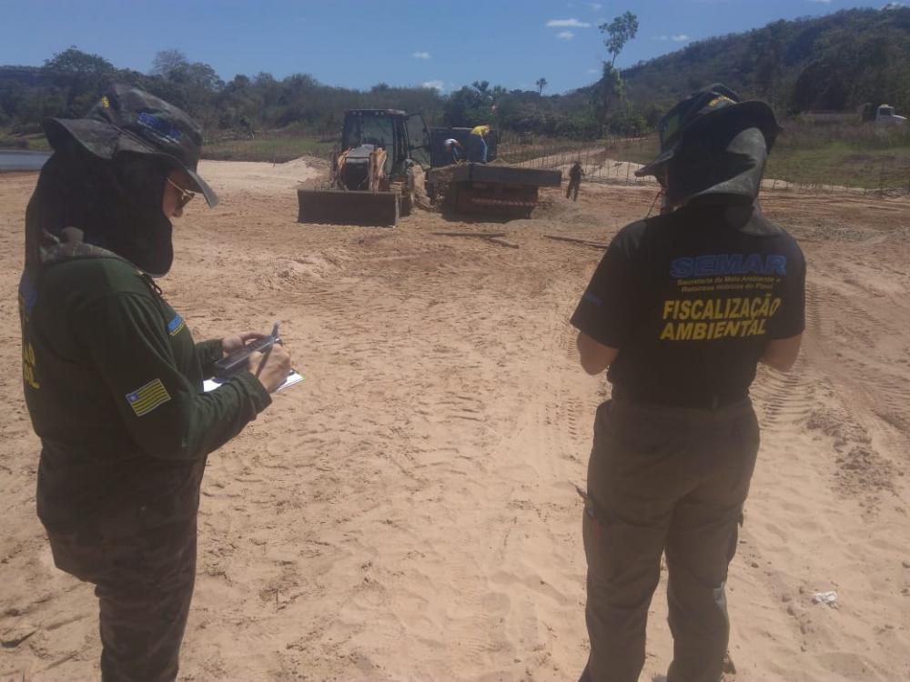 Empresário regenerense é multado em R$ 100 mil por extração ilegal de areia