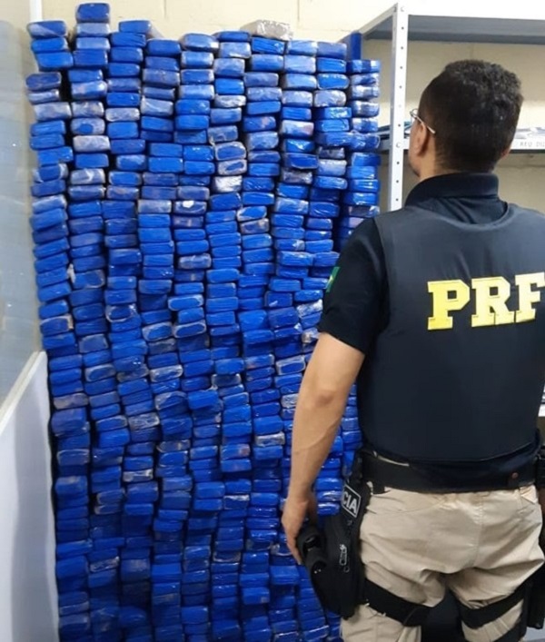 PRF apreende meia tonelada de maconha avaliada em R$ 5 milhões na BR 316