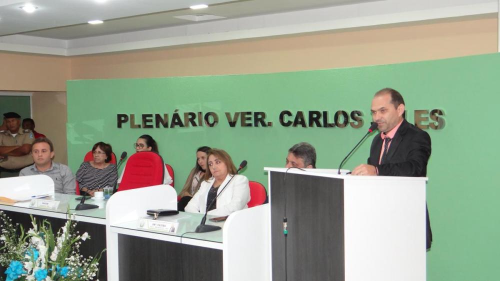 São Pedro | Câmara inaugura reforma e homenageia ex-vereador Carlos Jales