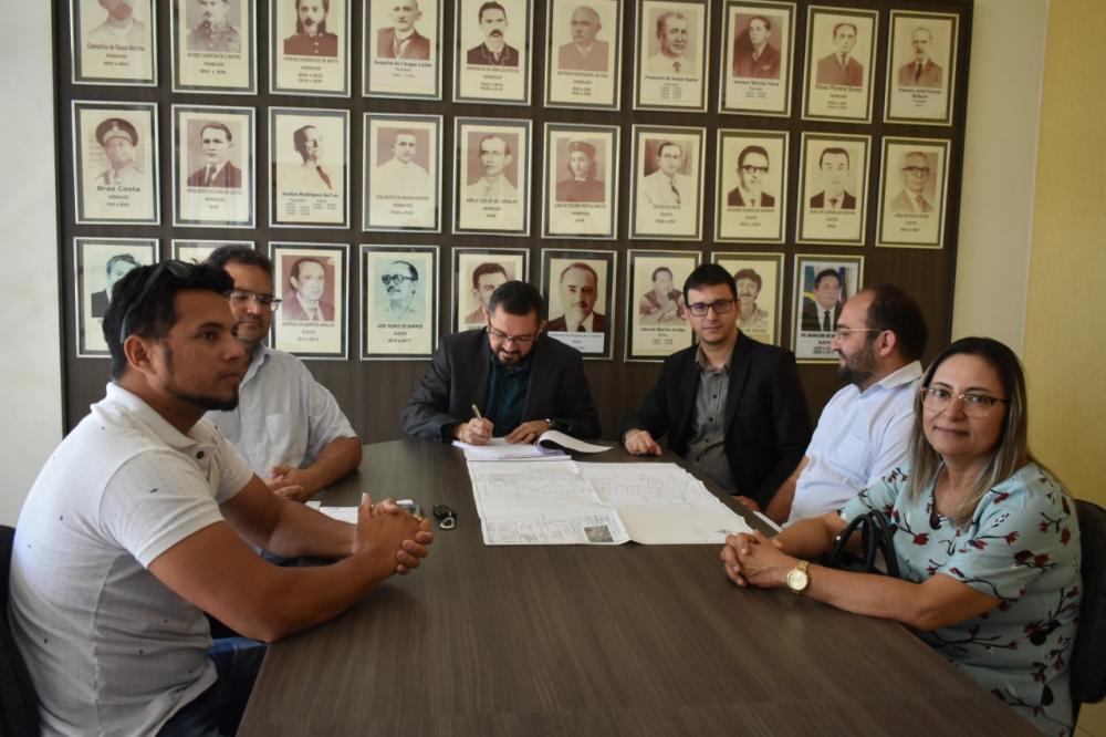 Município e Governo do Estado regulamentam área do Parque Industrial de Picos