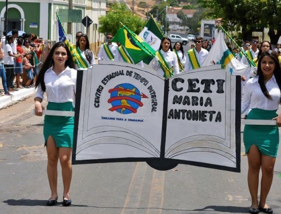 Escola Maria Antonieta desfilará no 7 de setembro em Valença
