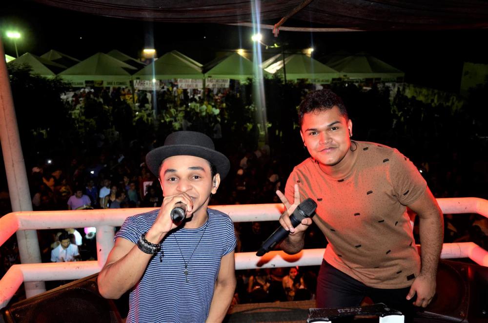 Show com os Meninos de Barão e João Velloso abre festejo da cidade de Hugo Napoleão; veja imagens