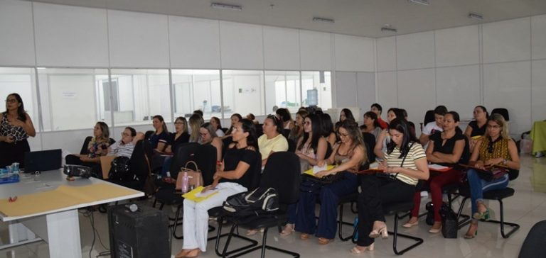 Secretaria de Saúde realiza capacitação para enfermeiros e técnicos