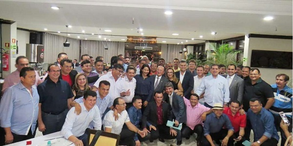Prefeito de Monsenhor Gil João Luiz participa da XX Marcha em Defesa dos Municípios, em Brasília
