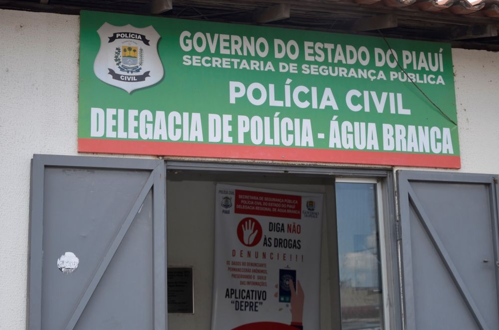 Universitário de 21 anos e adolescente de 16 são os acusados de planejar ataques a escolas em São Pedro do Piauí