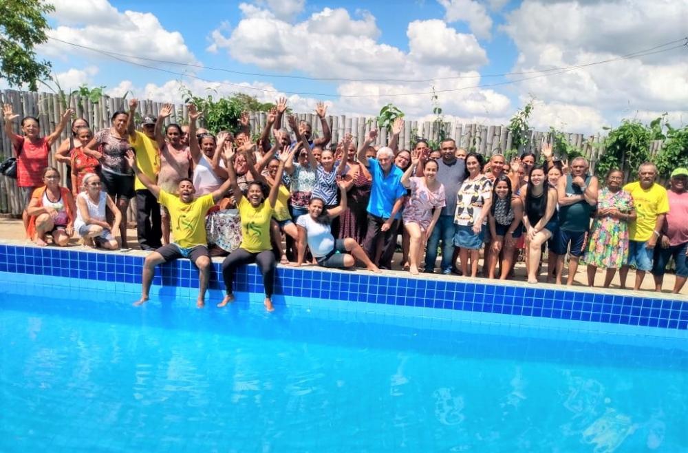 Prefeitura de Jardim do Mulato realiza confraternização com grupo de idosos do serviço de convivência